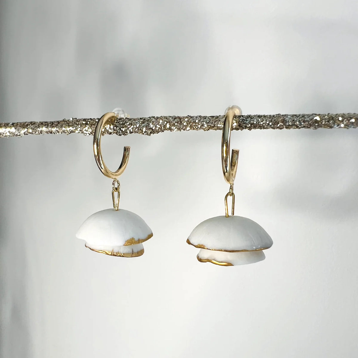 Jade – Boucles d'oreilles • Porcelaine et or