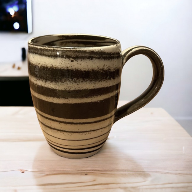 COFFRET CADEAU - Tasse & coupelle à biscuit - Grès marron et crème - Fait main • Diversité