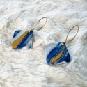 RIVIERA • Crochets d'oreilles bleus - Porcelaine et or