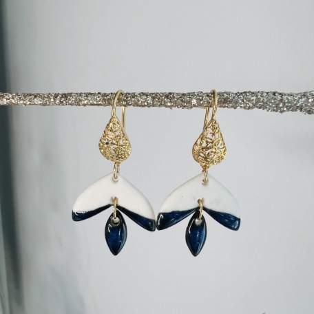 ROSALIE • Boucles d'oreilles - Porcelaine émaillée de bleu Céleste