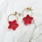 AKAHANA • Boucles d'oreilles fleurs rouges  - Porcelaine