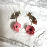 Juliette – Boucles d'oreilles roses • Bijou fleuri en porcelaine
