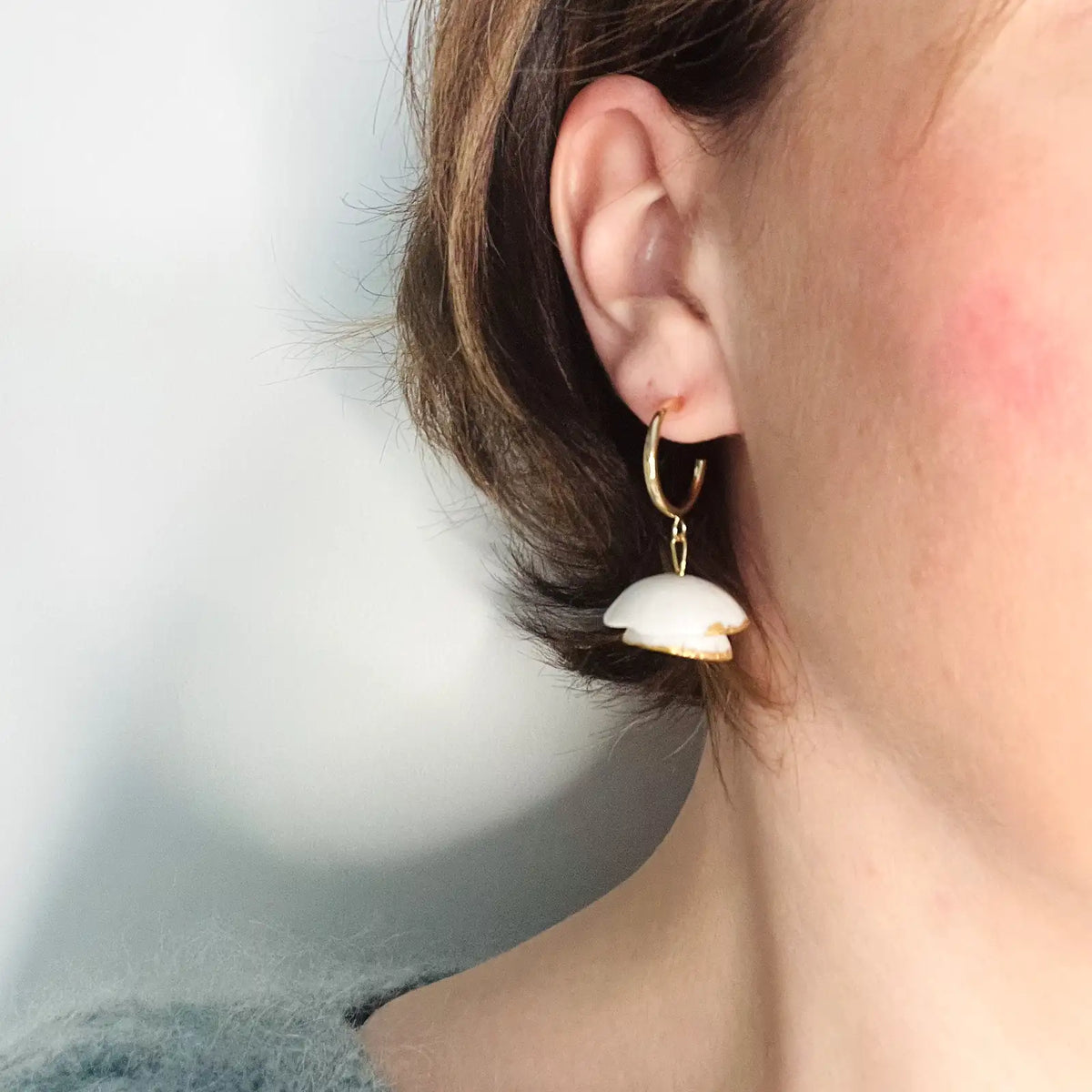 Jade – Boucles d'oreilles • Porcelaine et or