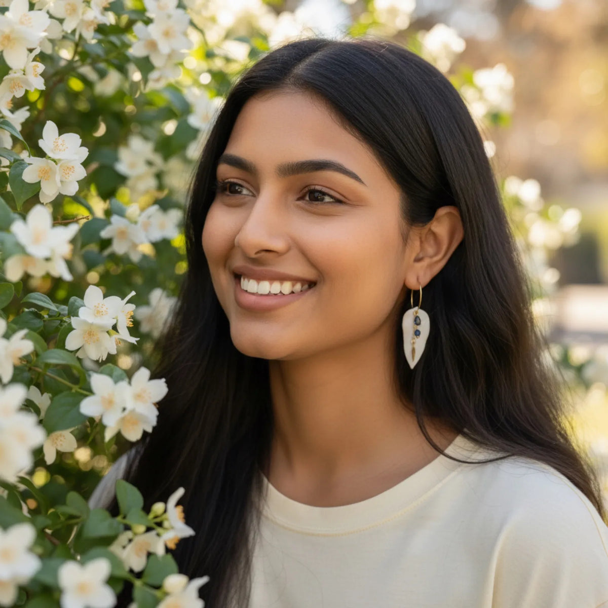 Jasmin – Créoles et feuilles de jasmin • Bijou en porcelaine