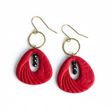 Carmenia – Crochets d'oreilles • Porcelaine rouge texturée et pyrite